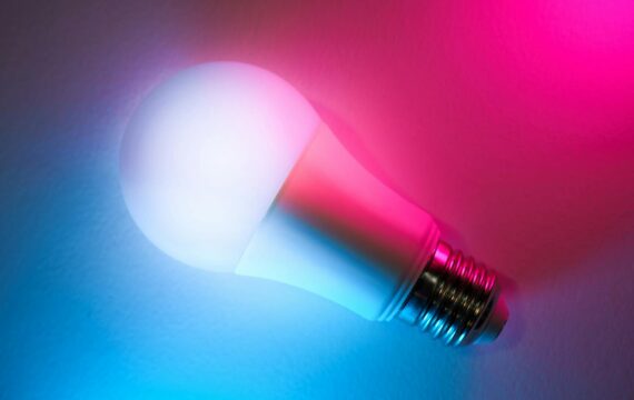 Inteligentne Oświetlenie LED w Twoim Domu: Innowacyjne Rozwiązania i Design