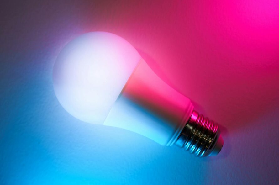 Inteligentne Oświetlenie LED w Twoim Domu: Innowacyjne Rozwiązania i Design