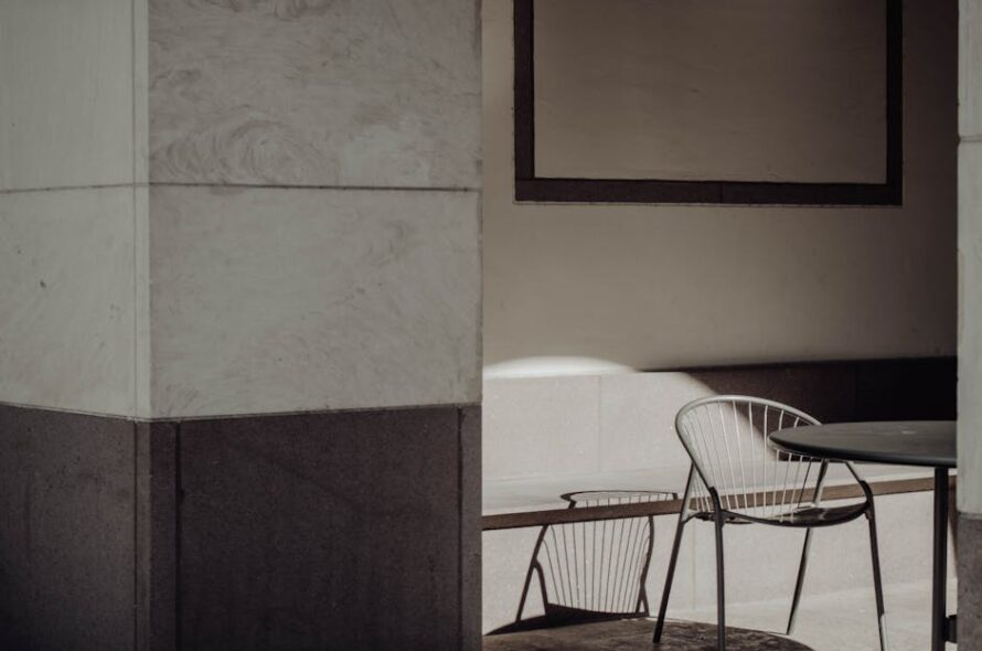 Podłogi winylowe SPC i LVT: różnice, montaż, podkłady, ogrzewanie podłogowe i koszty 2025